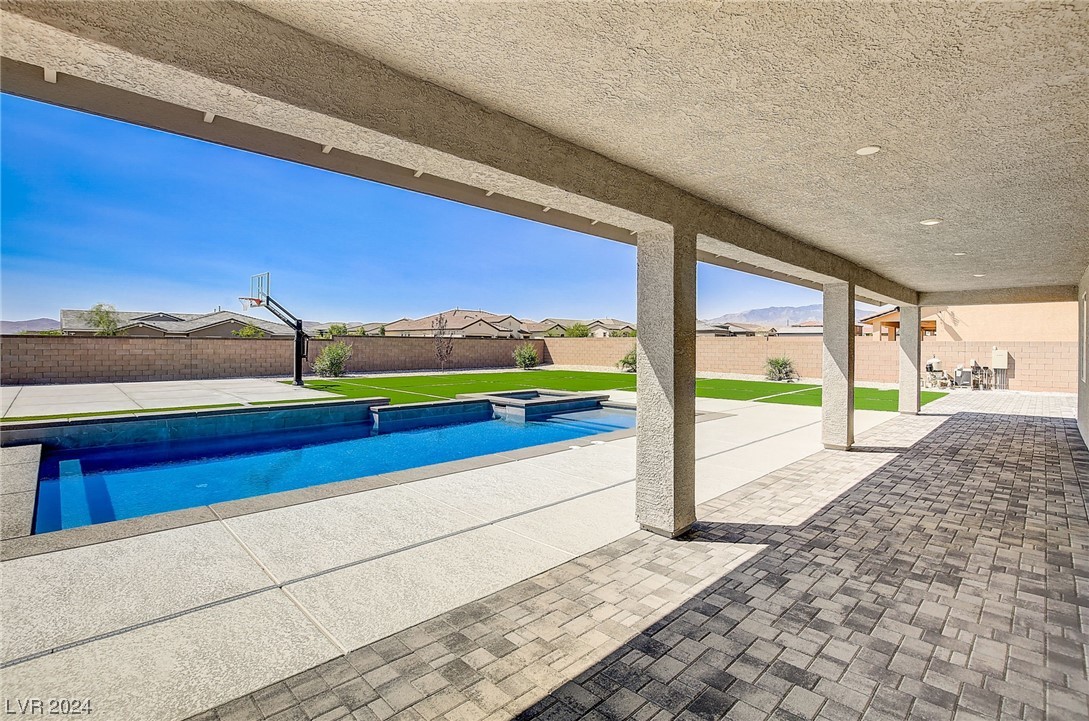 7601 Mount Spokane Court