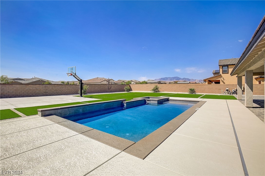 7601 Mount Spokane Court