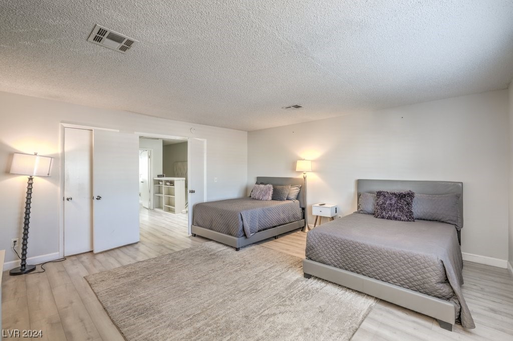 5474 South Maryland Parkway