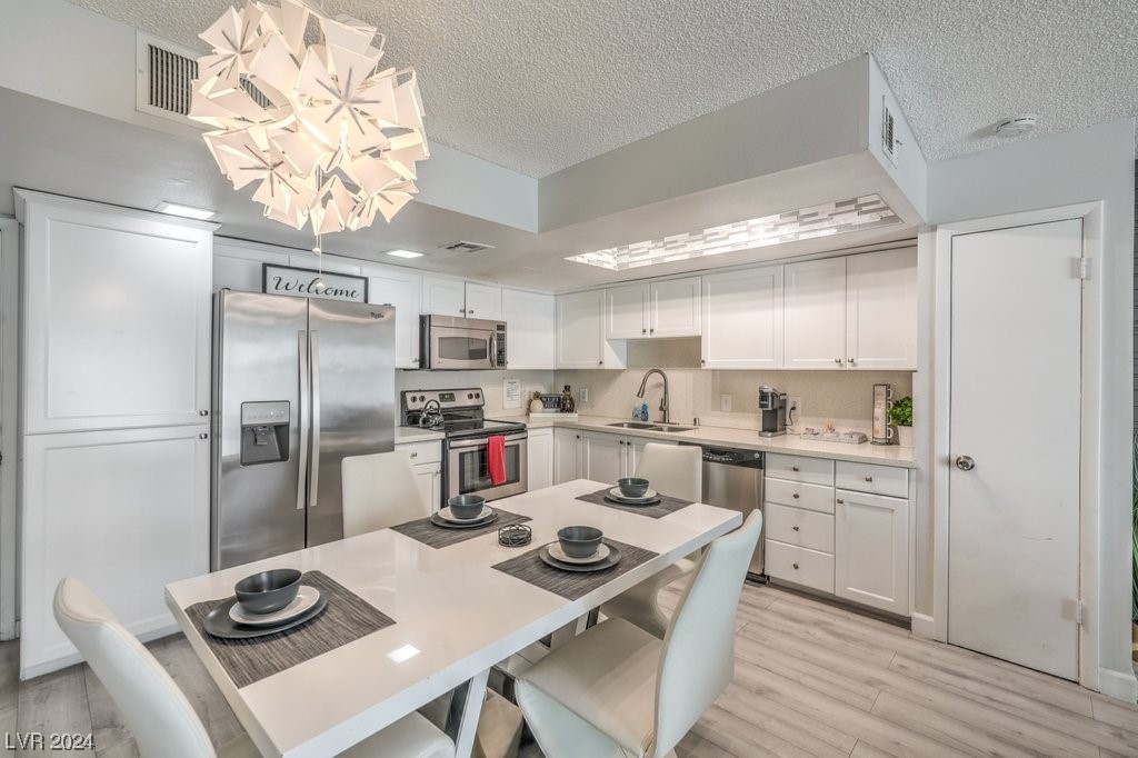 5474 South Maryland Parkway