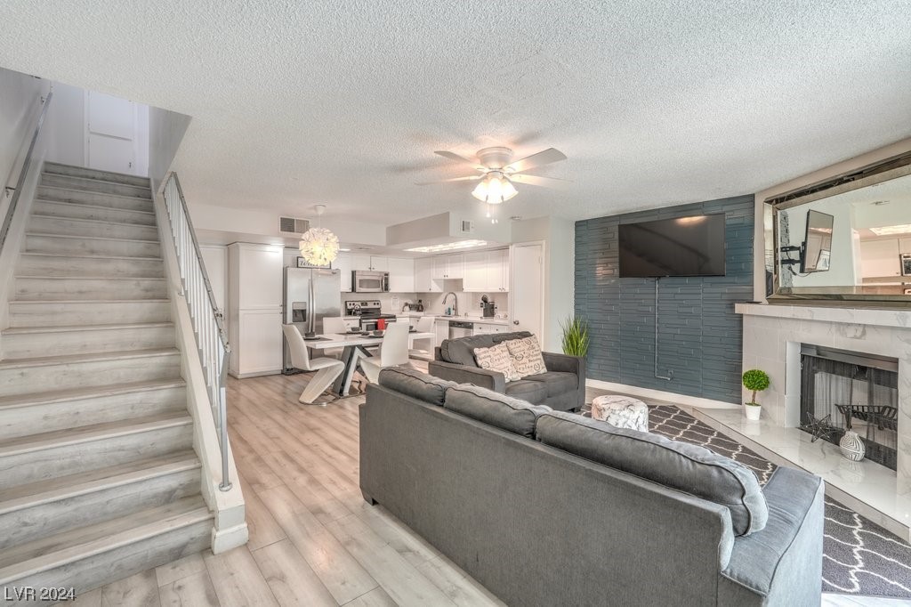 5474 South Maryland Parkway