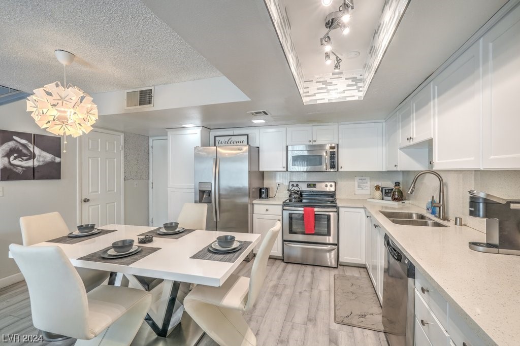 5474 South Maryland Parkway