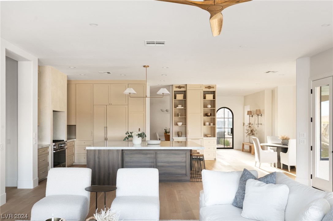 8 Fox Chapel Terrace