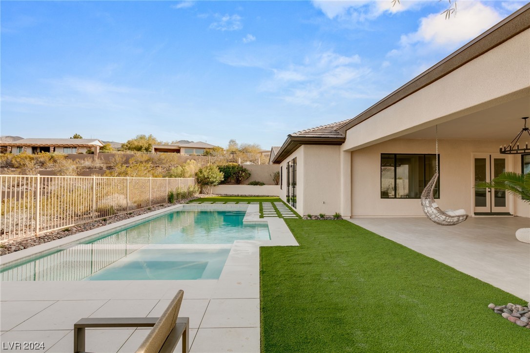 8 Fox Chapel Terrace