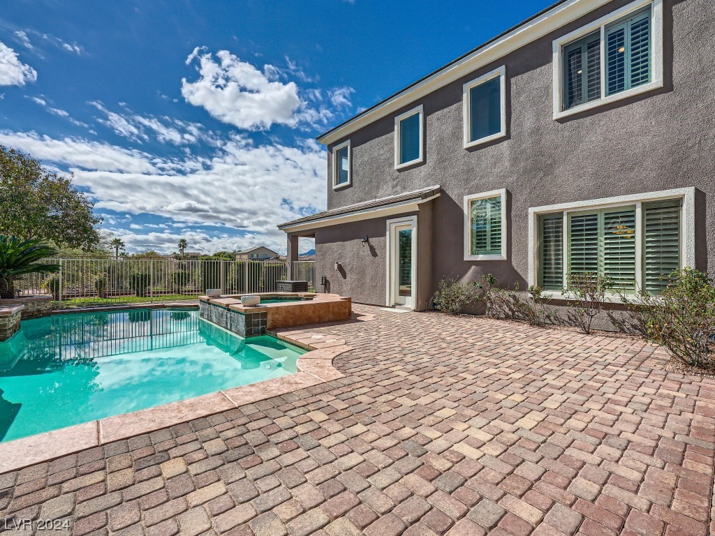 7221 Cypress Run Drive