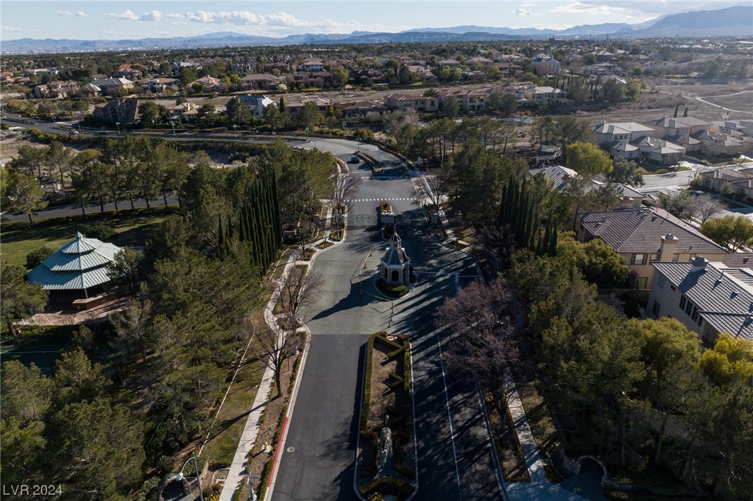 9432 Queen Charlotte Drive