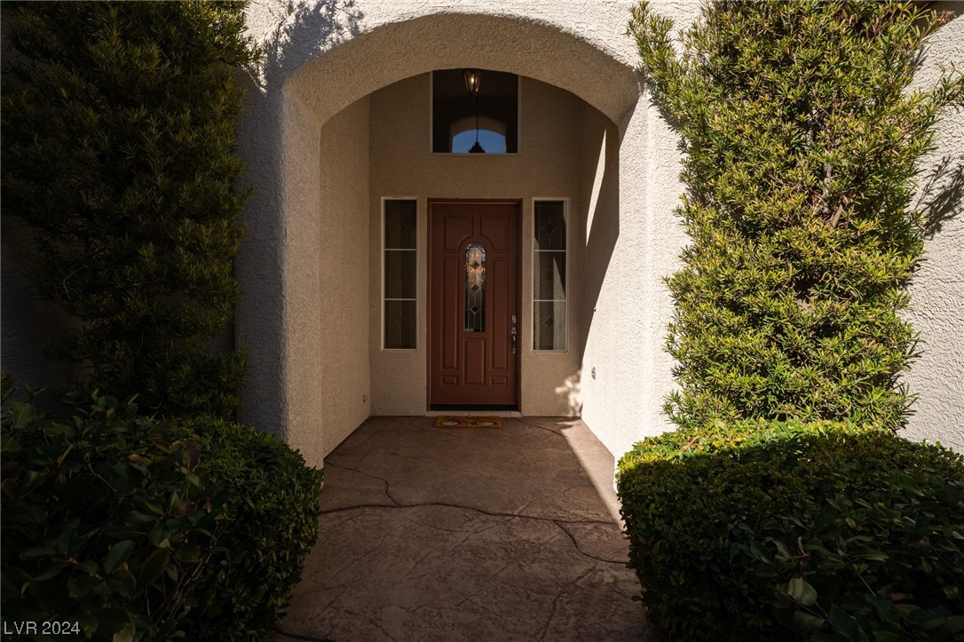 9432 Queen Charlotte Drive