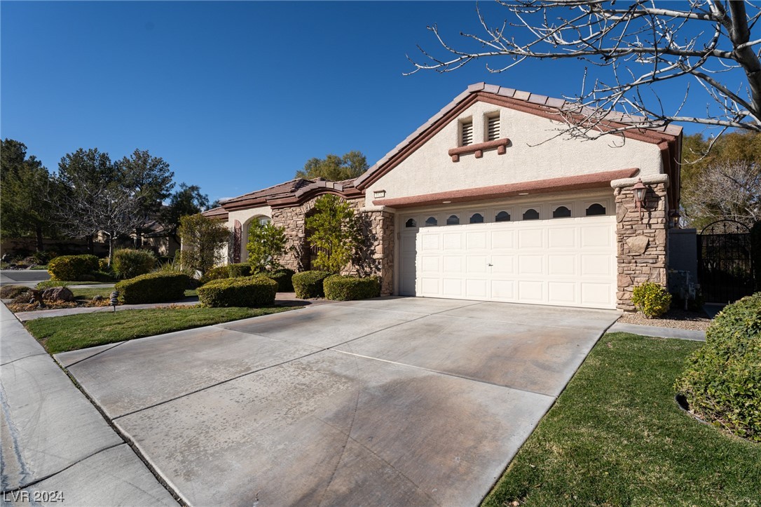 9432 Queen Charlotte Drive