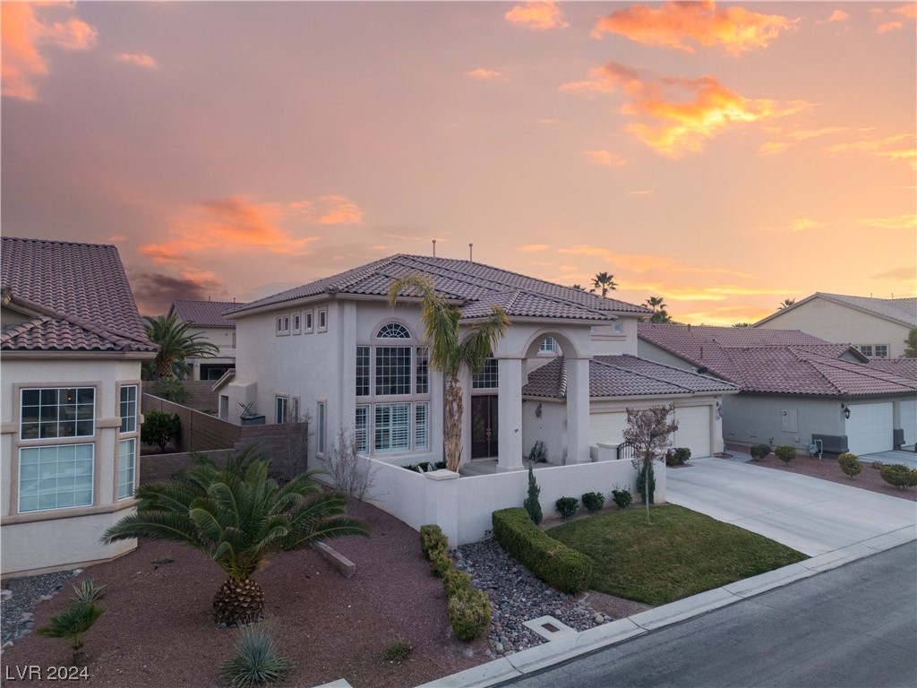 5225 Villa Dante Avenue