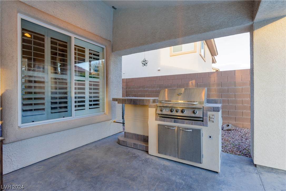 5225 Villa Dante Avenue
