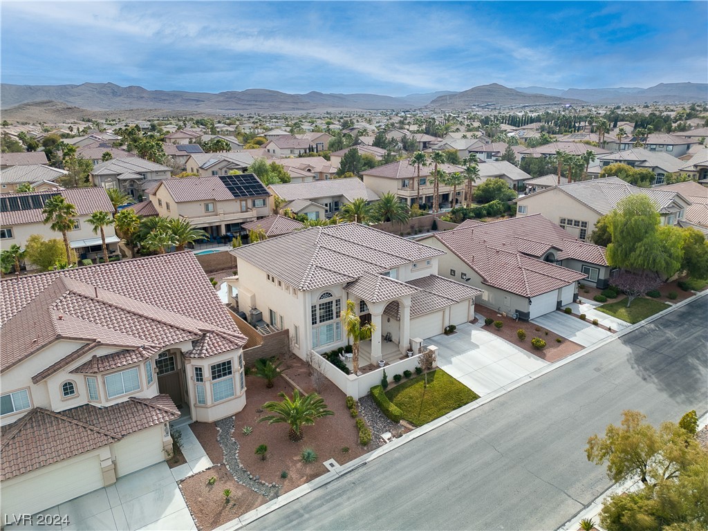 5225 Villa Dante Avenue