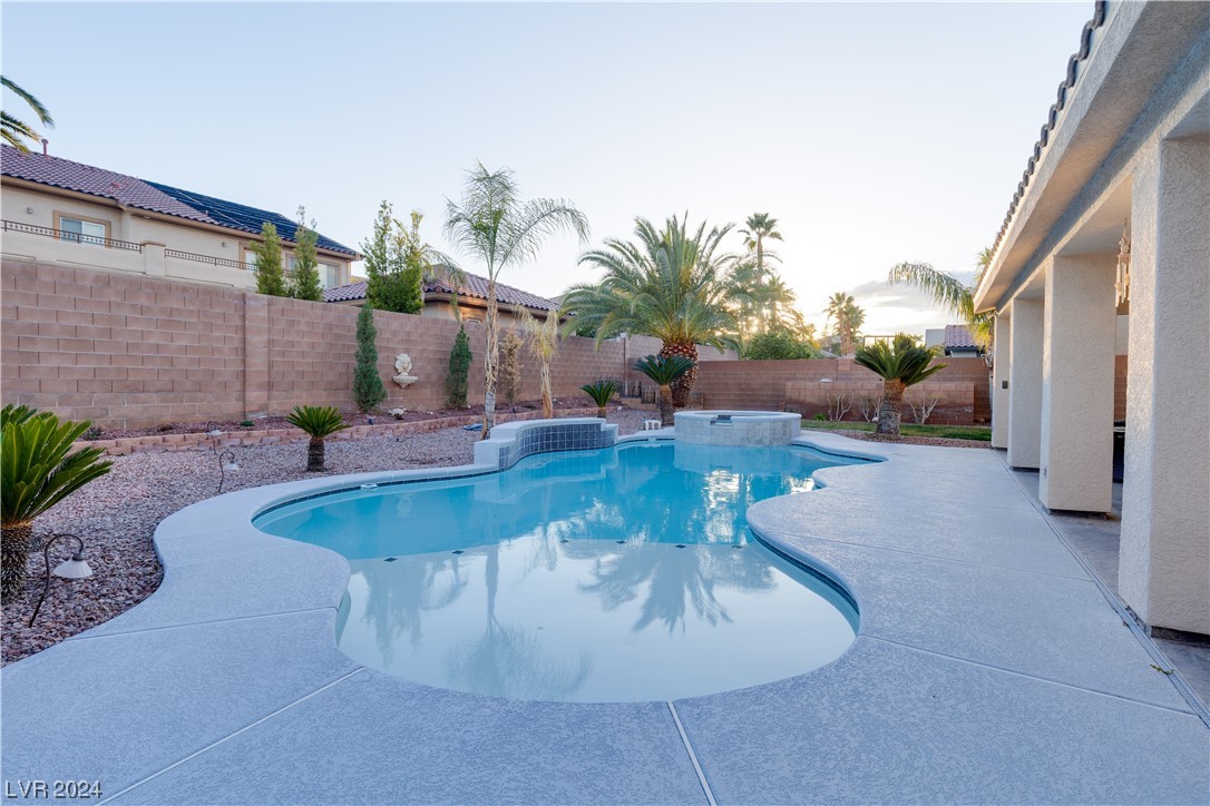 5225 Villa Dante Avenue