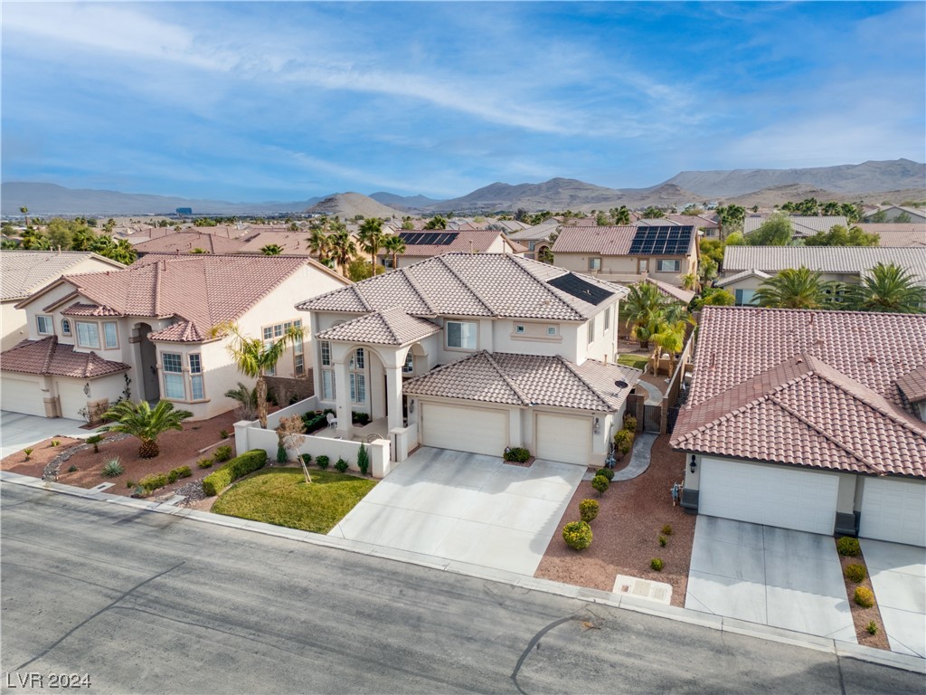 5225 Villa Dante Avenue