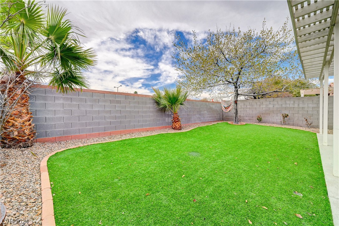 10725 Moon Flower Arbor Place