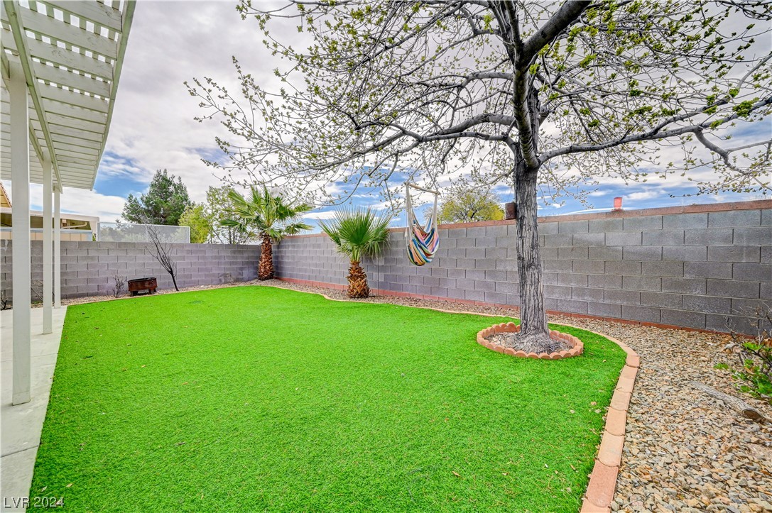 10725 Moon Flower Arbor Place