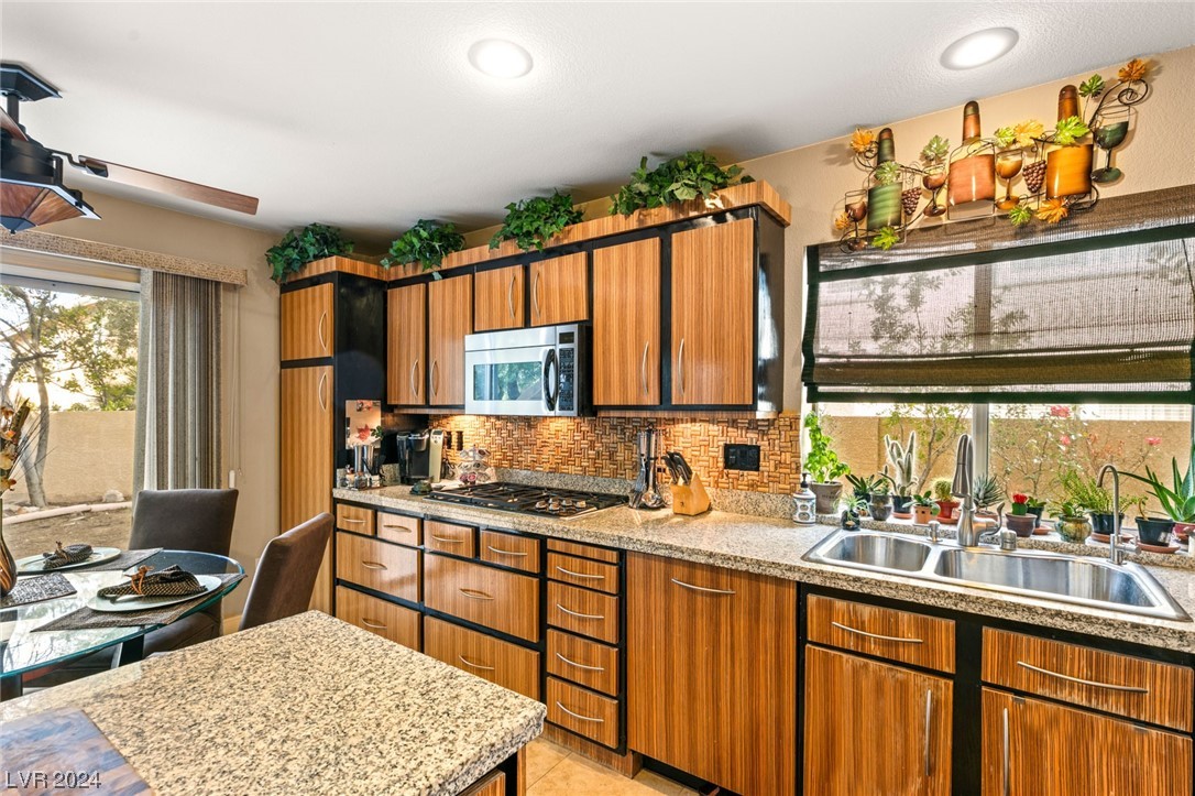 9520 Cloudcroft Avenue