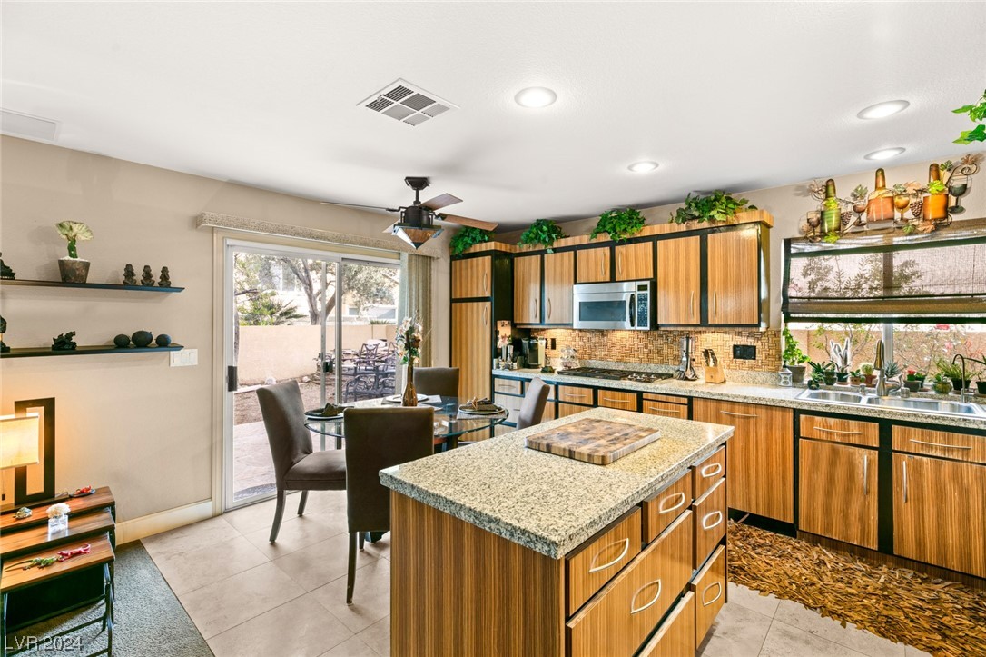 9520 Cloudcroft Avenue