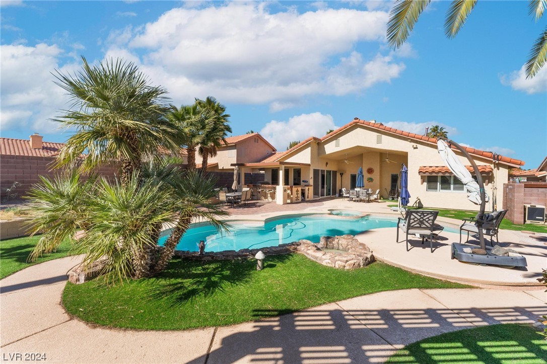 1831 Escondido Terrace
