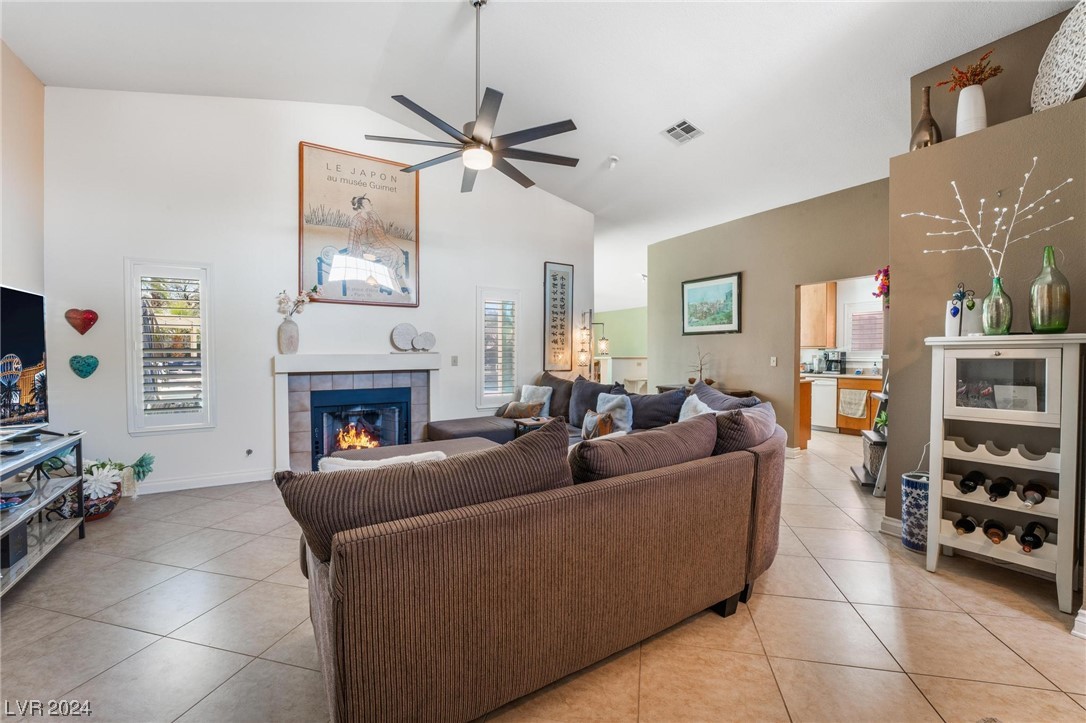1831 Escondido Terrace