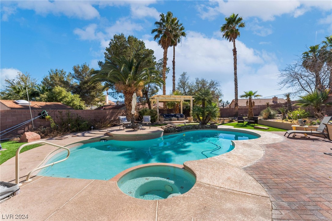 1831 Escondido Terrace
