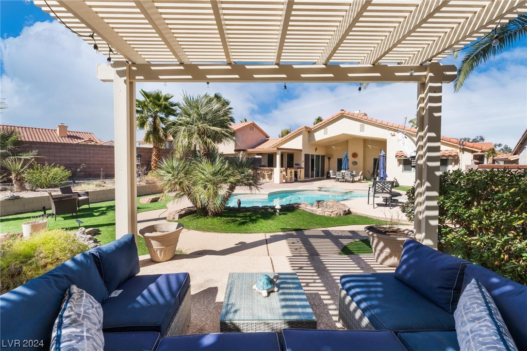 1831 Escondido Terrace