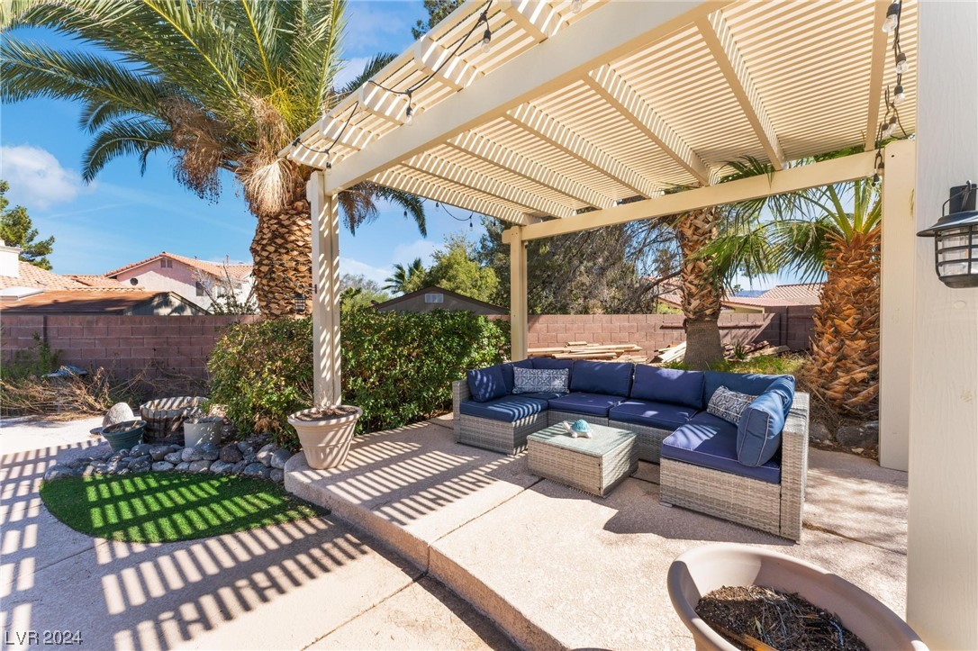 1831 Escondido Terrace