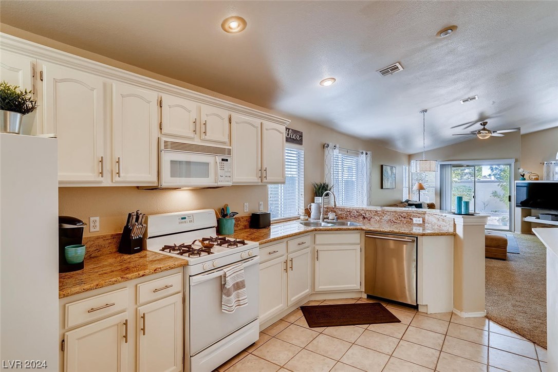 1808 STABLEGATE Avenue