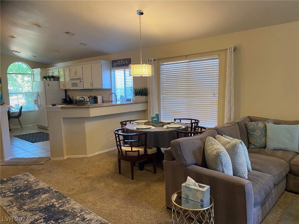 1808 STABLEGATE Avenue