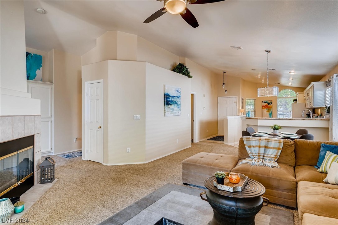 1808 STABLEGATE Avenue