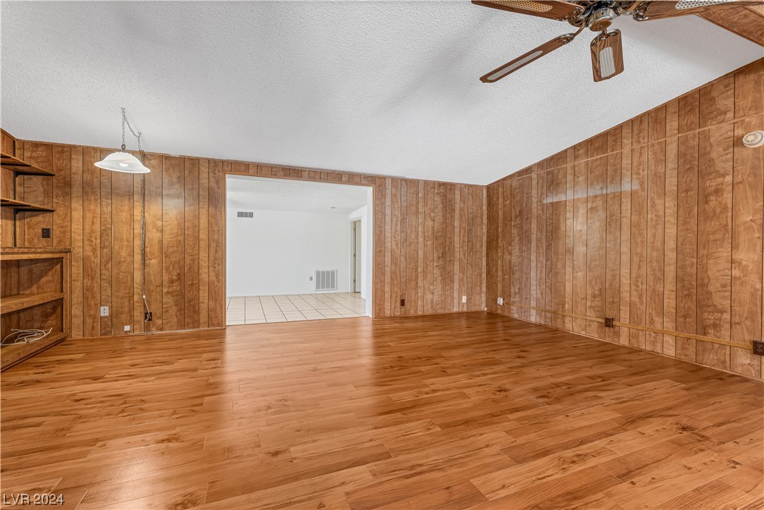 3303 Isle Royale Drive