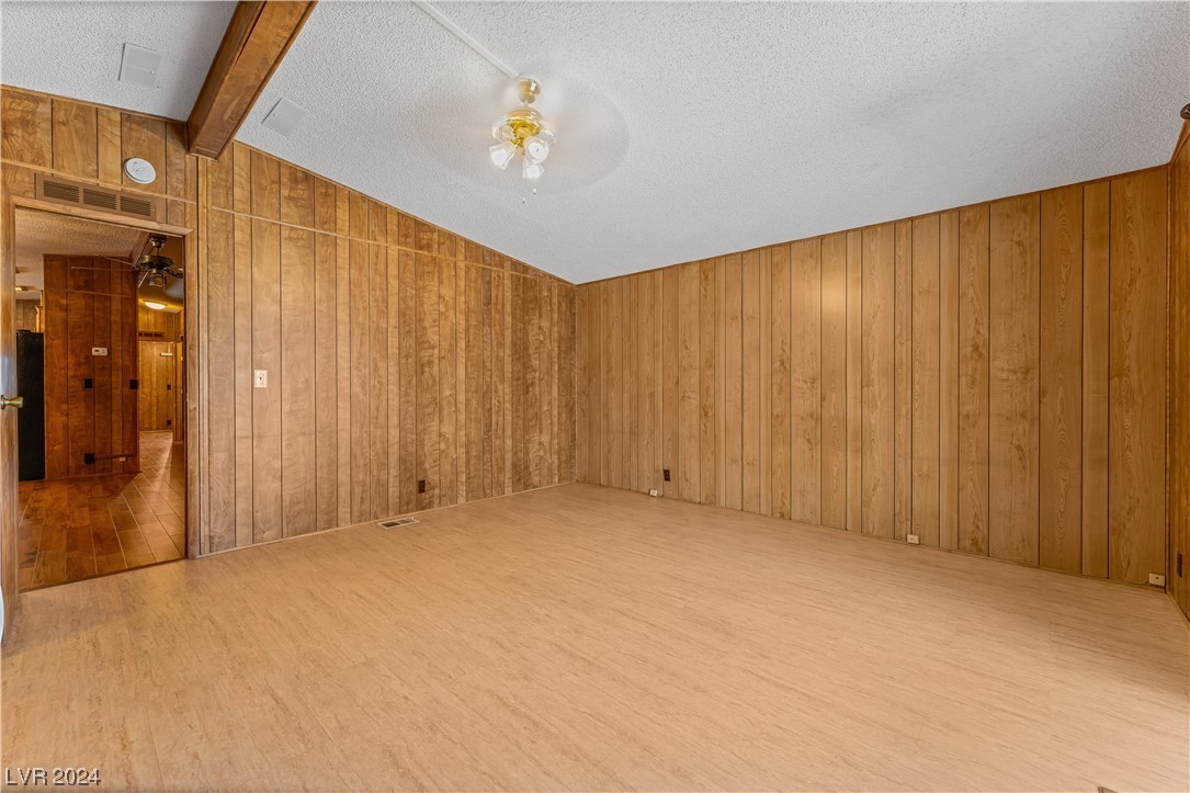 3303 Isle Royale Drive