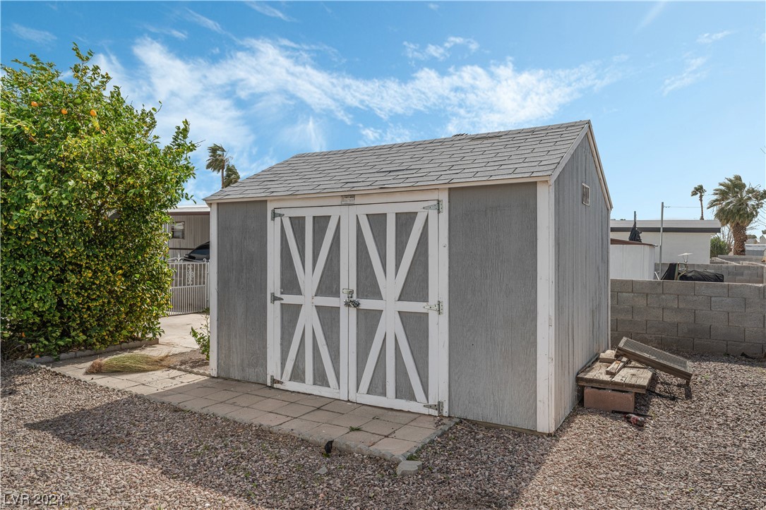 3303 Isle Royale Drive