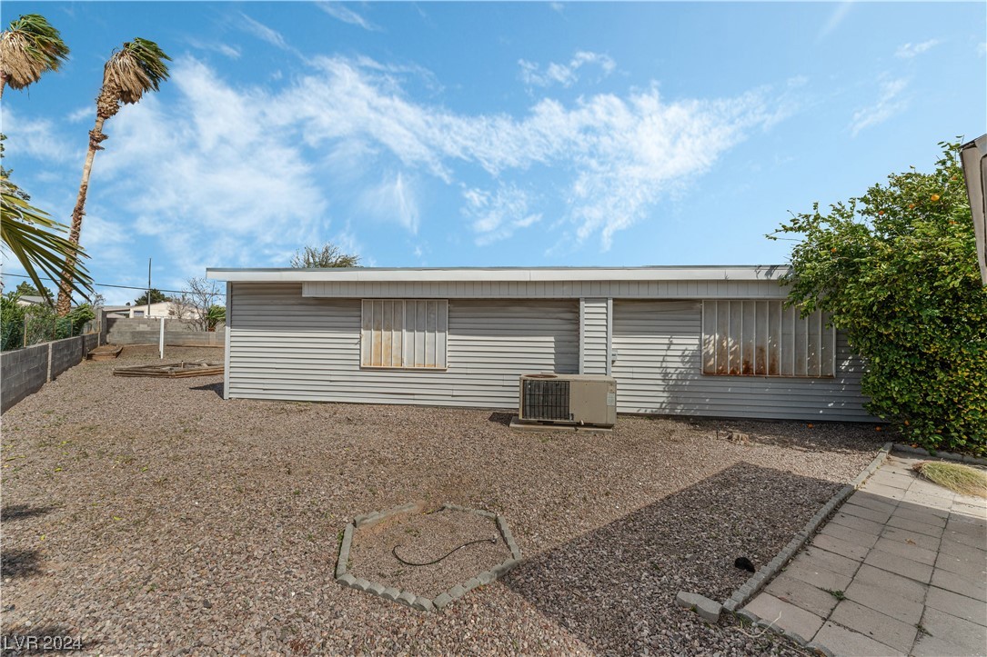 3303 Isle Royale Drive