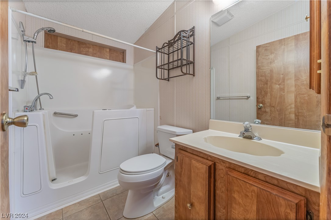 3303 Isle Royale Drive