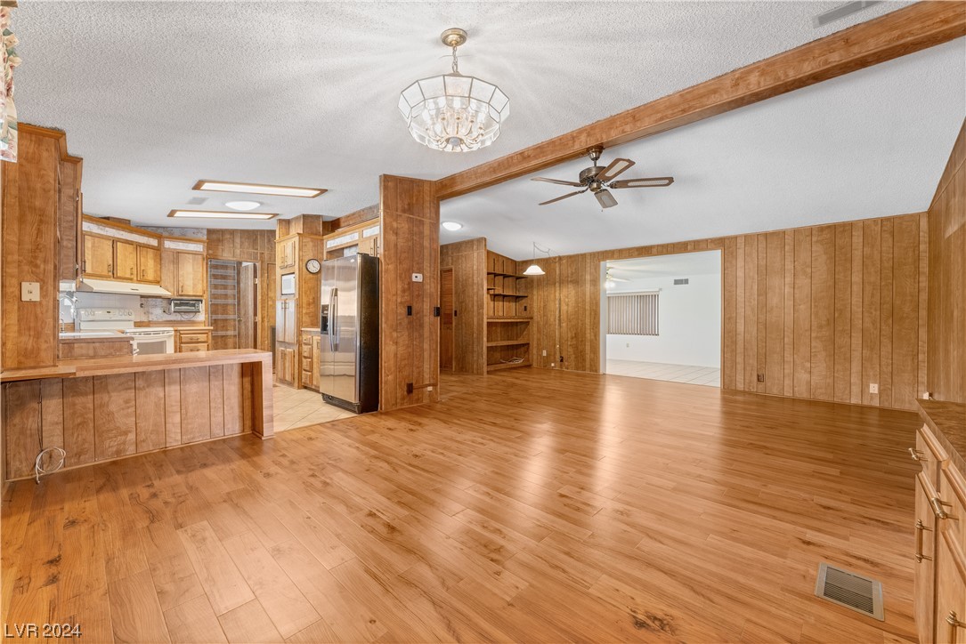 3303 Isle Royale Drive