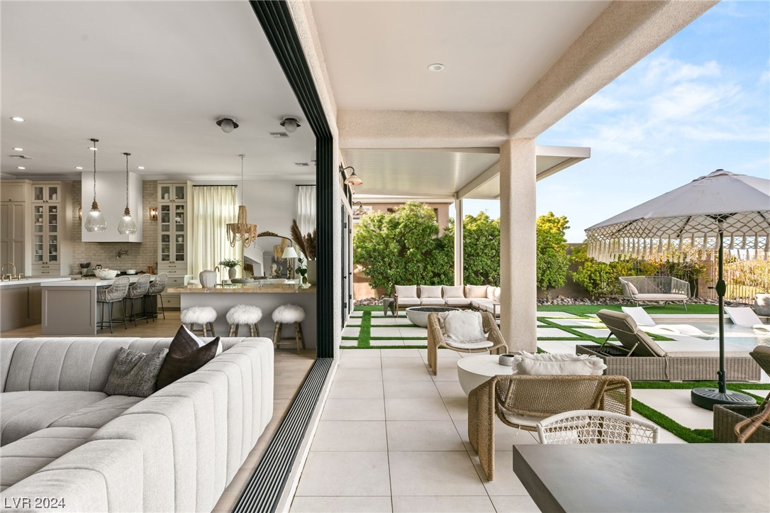42 Candlewyck Drive