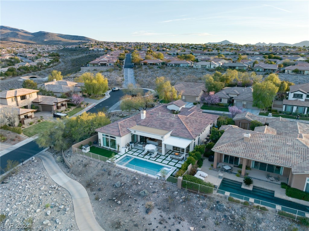 42 Candlewyck Drive