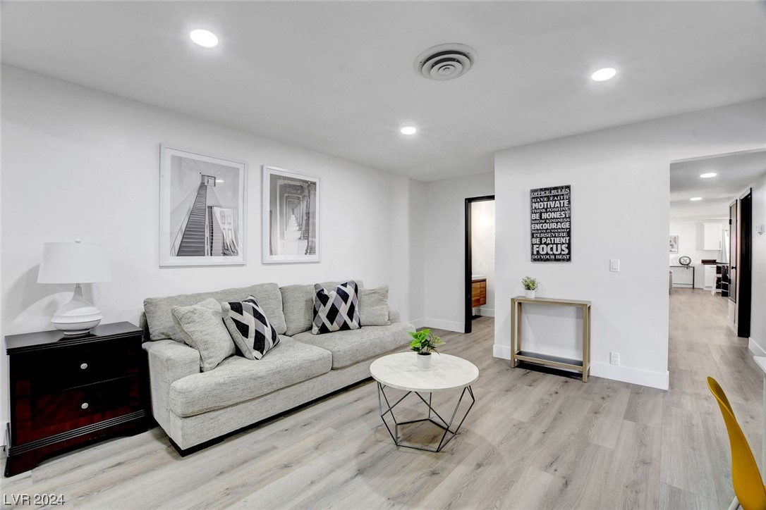 2943 Bel Air Drive