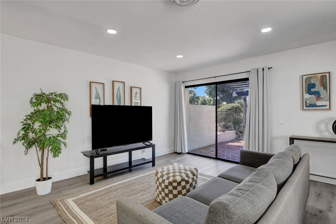 2943 Bel Air Drive