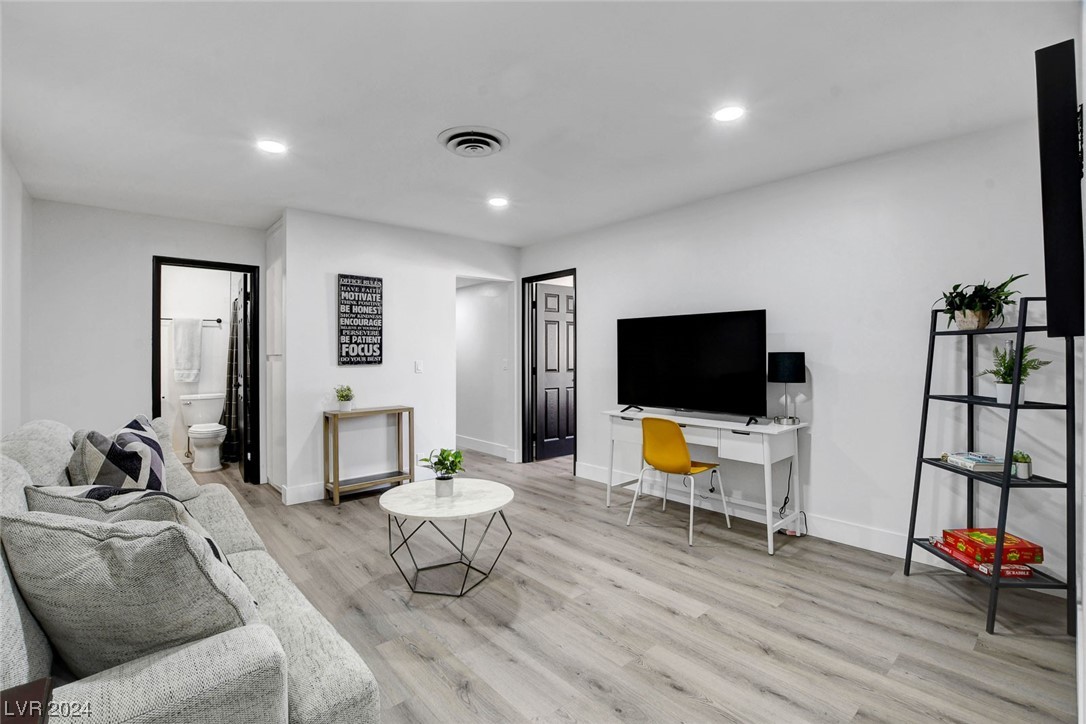 2943 Bel Air Drive
