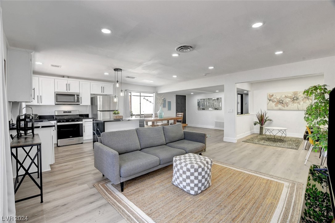 2943 Bel Air Drive