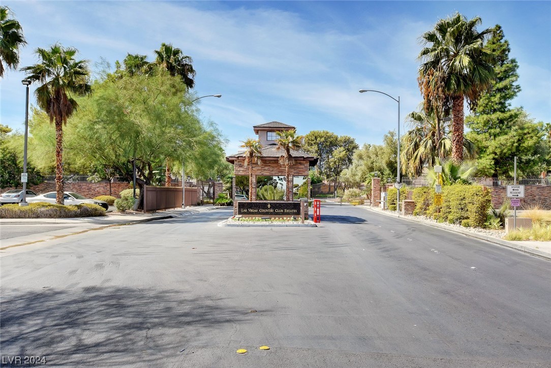 2943 Bel Air Drive