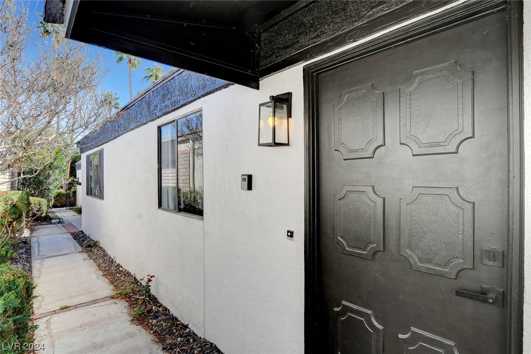 2943 Bel Air Drive