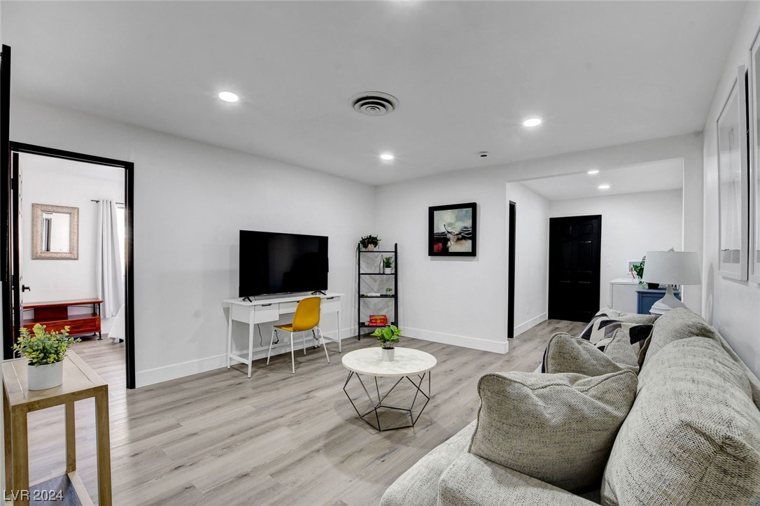 2943 Bel Air Drive