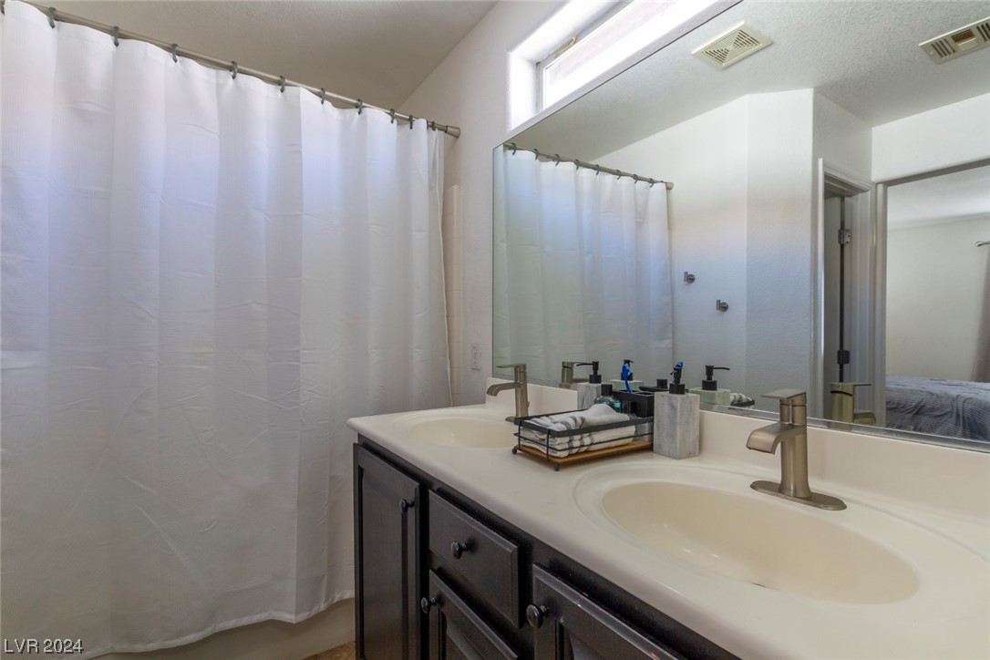 5704 Rose Tiara Drive