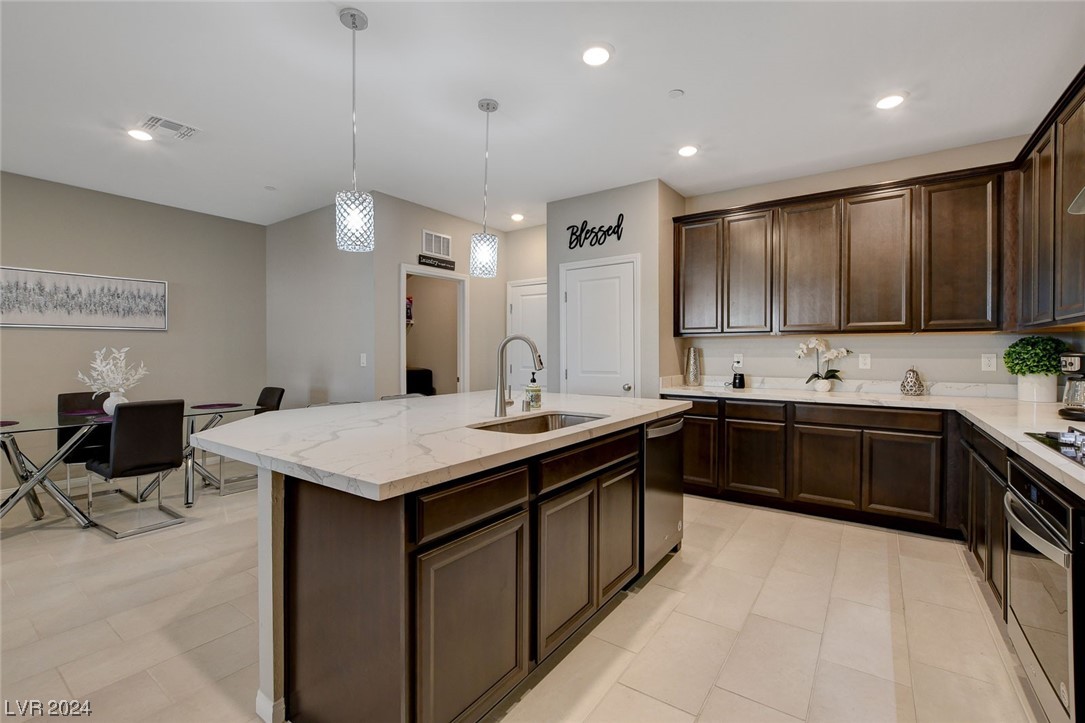 526 Sonoma Range Street n/a