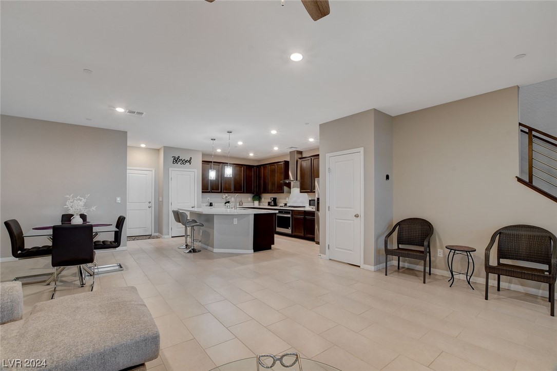 526 Sonoma Range Street n/a