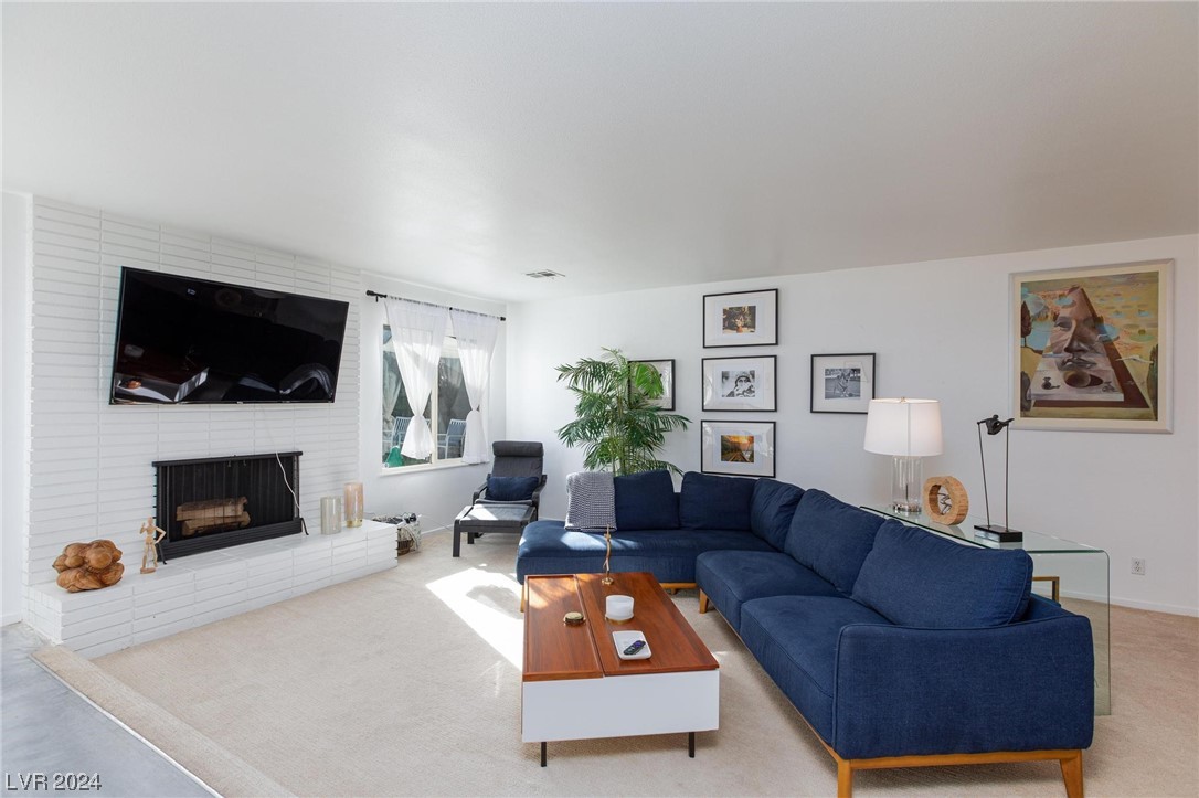 1715 Silver Mesa Way