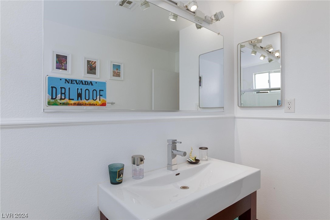 1715 Silver Mesa Way