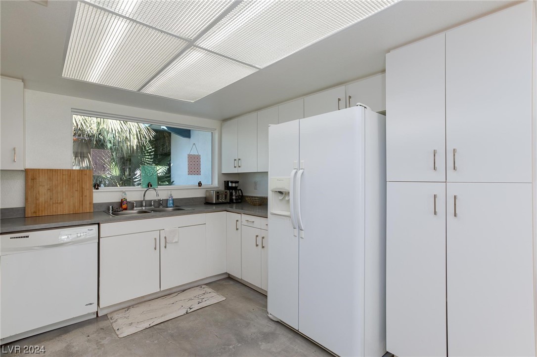 1715 Silver Mesa Way